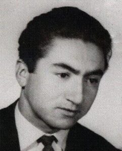 اکرم یاری